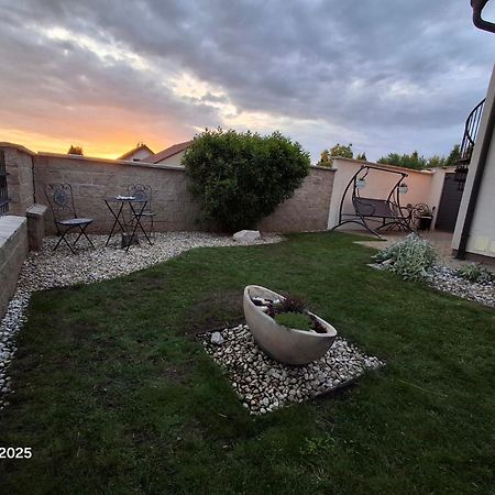 Apartmán Mikulov Esterno foto