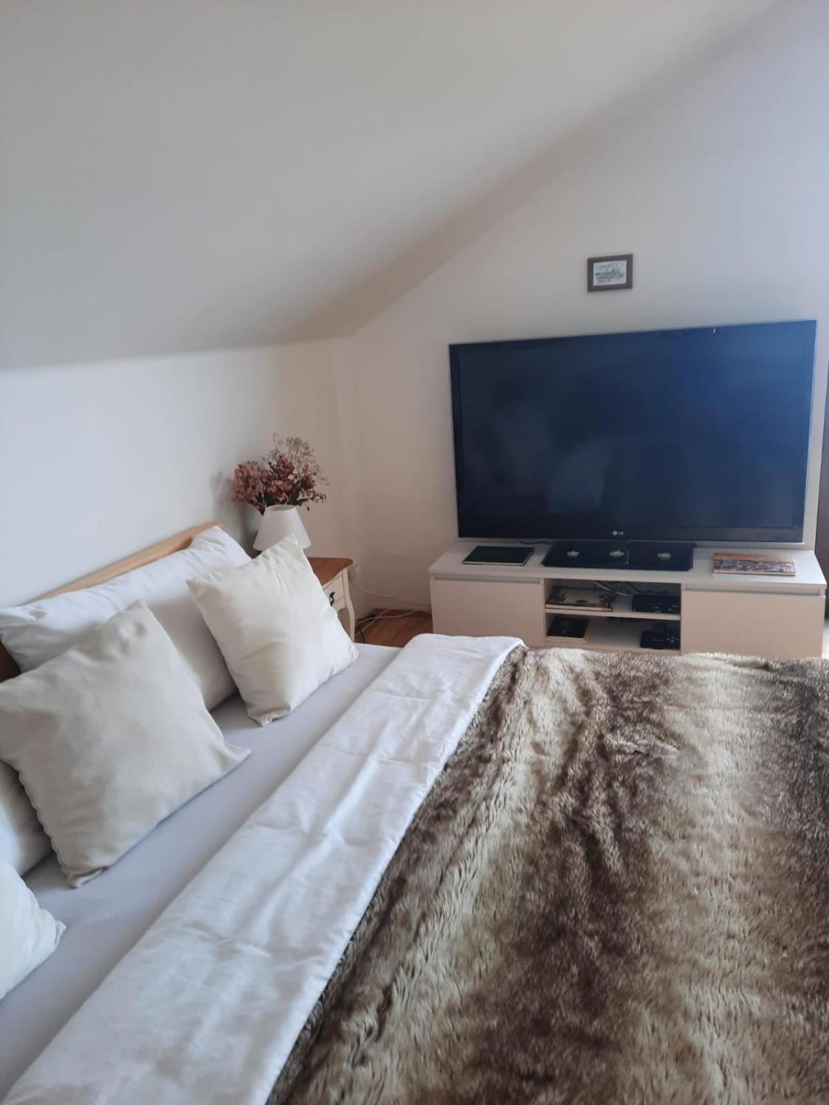 Apartmán Mikulov Esterno foto